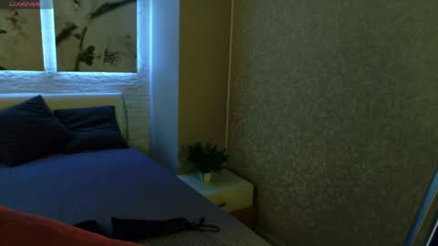 Betty online show from March 25, 8:37 pm