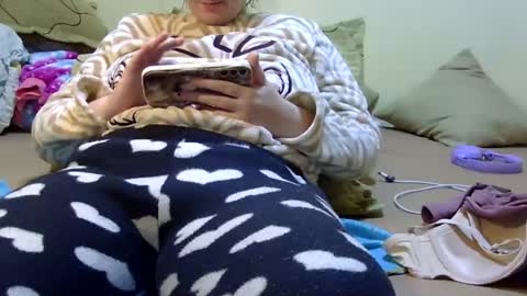 bety25 online show from November 28, 1:25 pm