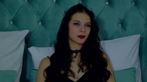 Snapshot of beverlyyork chatting on February 13, 5:44 pm Beverly online show from February 13, 5:44 pm