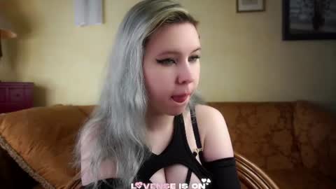 Snapshot of bezuya chatting on July 12, 2:46 am Eliz online show from July 12, 2:46 am