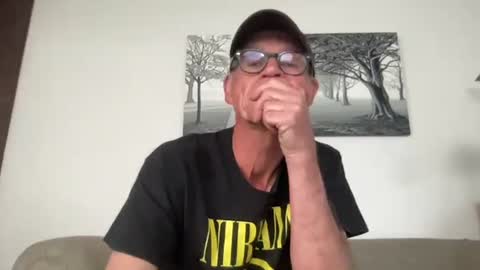 bgrade online show from October 18, 7:47 pm