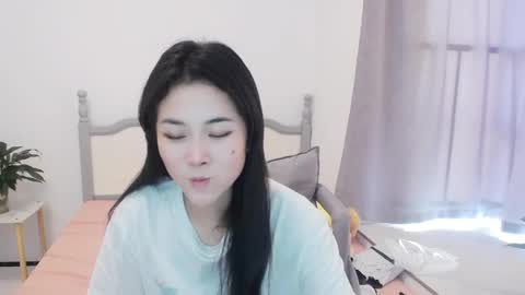 bhzhanglifang online show from May 29, 5:38 am