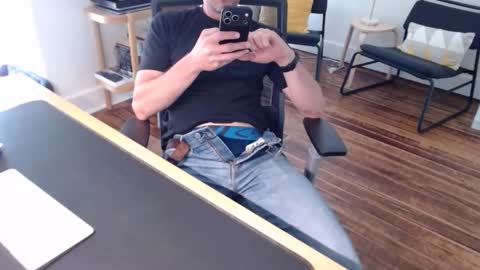 bi_sexy_man online show from June 3, 3:06 pm