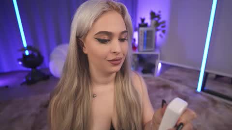 Biia online show from March 27, 4:18 pm