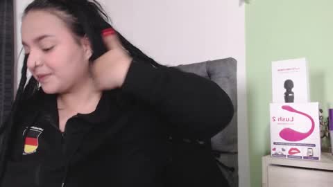 BiaBia online show from December 1, 4:29 pm