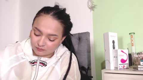 BiaBia online show from December 1, 7:36 pm