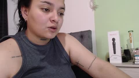 BiaBia online show from December 4, 7:45 pm