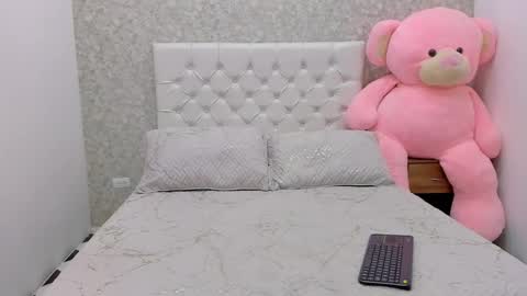 Snapshot of bianca_1035 chatting on February 20, 10:48 pm Bian  online show from February 20, 10:48 pm
