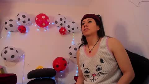 Snapshot of biancamirage1 chatting on July 4, 7:31 pm Bianca Mirage online show from July 4, 7:31 pm