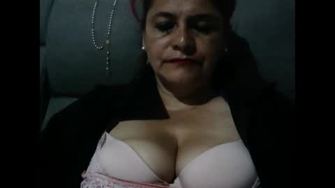 Snapshot of biancasteel chatting on October 11, 11:20 am biancasteel online show from October 11, 11:20 am