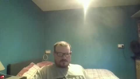 Snapshot of bidan1986 chatting on December 14, 1:49 pm bigdan1986 online show from December 14, 1:49 pm