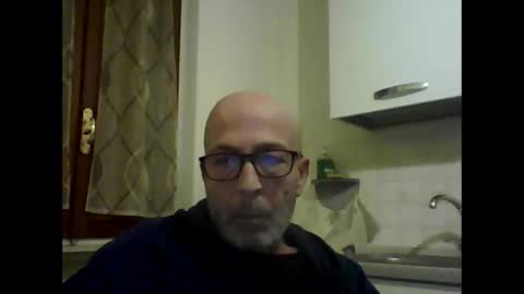 Snapshot of big23italy chatting on March 16, 7:29 pm big23italy online show from March 16, 7:29 pm