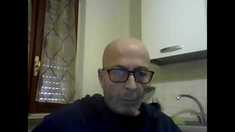 Snapshot of big23italy chatting on March 21, 10:42 am big23italy online show from March 21, 10:42 am