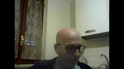 Snapshot of big23italy chatting on March 22, 10:29 am big23italy online show from March 22, 10:29 am
