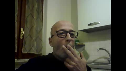 Snapshot of big23italy chatting on March 25, 10:43 am big23italy online show from March 25, 10:43 am