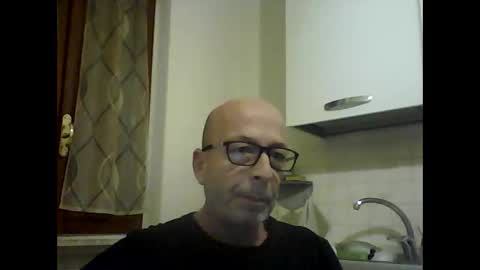 Snapshot of big23italy chatting on April 12, 6:07 am big23italy online show from April 12, 6:07 am