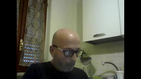Snapshot of big23italy chatting on April 18, 10:08 am big23italy online show from April 18, 10:08 am