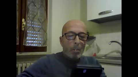 Snapshot of big23italy chatting on April 21, 10:43 am big23italy online show from April 21, 10:43 am