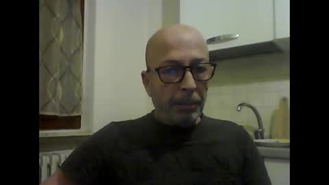 Snapshot of big23italy chatting on May 11, 3:45 am big23italy online show from May 11, 3:45 am