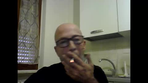 Snapshot of big23italy chatting on June 6, 9:25 am big23italy online show from June 6, 9:25 am