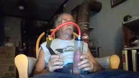Snapshot of big69cock1945778 chatting on July 5, 3:23 am big69cock1945778 online show from July 5, 3:23 am