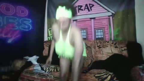 thatcoupledawg online show from March 28, 6:02 am