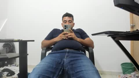 Tommy online show from January 6, 11:51 pm