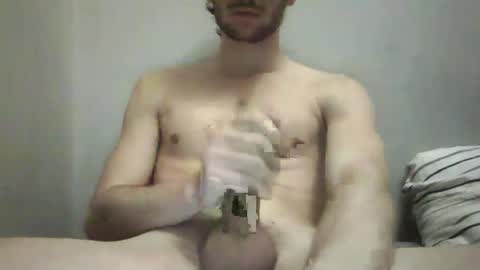 Snapshot of big_die chatting on March 4, 6:29 pm big_die online show from March 4, 6:29 pm