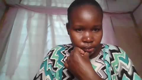 Snapshot of big_diva chatting on February 2, 7:52 am big_diva online show from February 2, 7:52 am