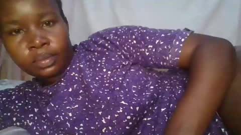 Snapshot of big_diva chatting on February 4, 5:12 pm big_diva online show from February 4, 5:12 pm