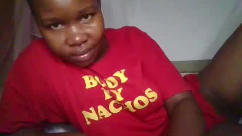 Snapshot of big_diva chatting on February 5, 2:29 am big_diva online show from February 5, 2:29 am