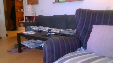 Snapshot of big_lower_ chatting on December 16, 7:19 pm big_lower_ online show from December 16, 7:19 pm