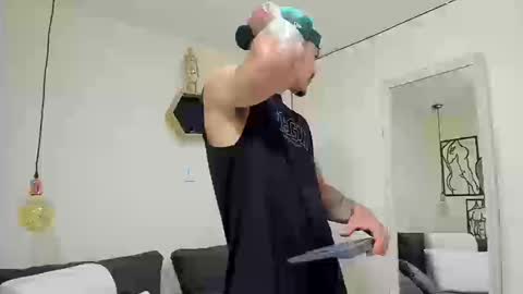 big_valentinhunk7 online show from March 12, 9:32 pm