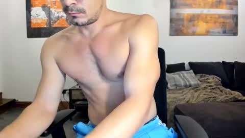 Snapshot of big_white_dick7 chatting on October 15, 6:41 pm temporarily free online show from October 15, 6:41 pm