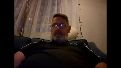 bigal9816192 online show from February 28, 5:04 am