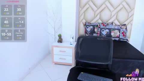 bigass_andtoes_anita online show from November 24, 6:29 pm