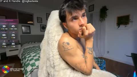 Snapshot of bigbadmj chatting on December 6, 4:36 am Asta online show from December 6, 4:36 am