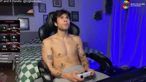 Snapshot of bigbadmj chatting on February 19, 8:22 am Asta online show from February 19, 8:22 am