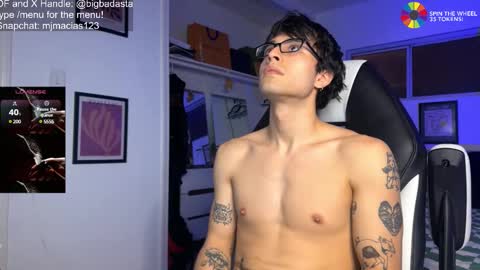 Snapshot of bigbadmj chatting on March 3, 5:20 am Asta online show from March 3, 5:20 am