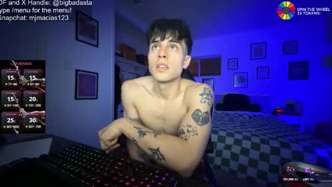 Snapshot of bigbadmj chatting on March 6, 4:30 am Asta online show from March 6, 4:30 am