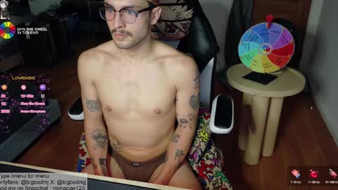 Snapshot of bigbadmj chatting on November 6, 6:03 am Asta online show from November 6, 6:03 am