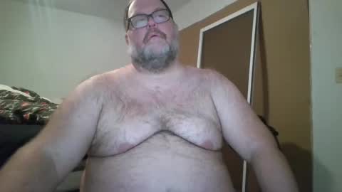 Snapshot of bigbearlittlebear2 chatting on January 7, 4:50 am Bear Woods online show from January 7, 4:50 am