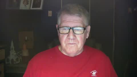 Snapshot of bigbeerdrinker1 chatting on December 6, 4:25 am bigbeerdrinker online show from December 6, 4:25 am