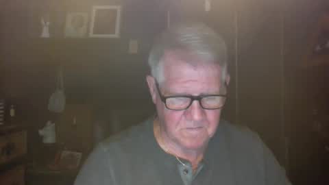 Snapshot of bigbeerdrinker1 chatting on October 13, 4:56 am bigbeerdrinker online show from October 13, 4:56 am