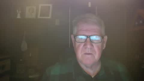 Snapshot of bigbeerdrinker1 chatting on January 6, 6:06 am bigbeerdrinker online show from January 6, 6:06 am