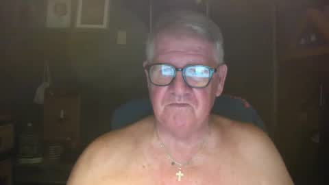 Snapshot of bigbeerdrinker1 chatting on March 23, 4:38 am bigbeerdrinker online show from March 23, 4:38 am