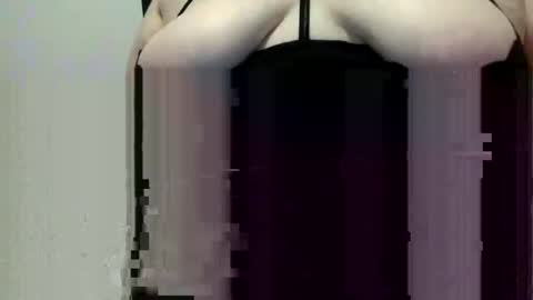 bigbellybabe1987 online show from January 3, 6:01 am