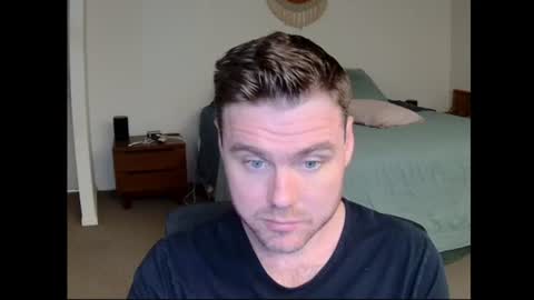Snapshot of bigblueeyes9876 chatting on July 27, 2:07 am bigblueeyes9876 online show from July 27, 2:07 am