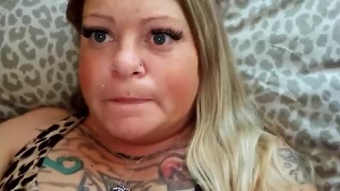 Tiffany online show from December 8, 11:19 pm