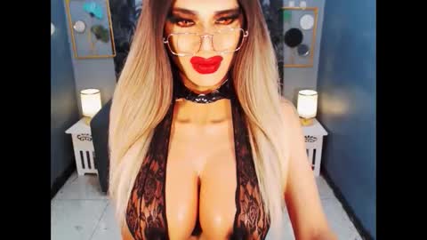 Loraine Cruz online show from May 29, 9:18 am